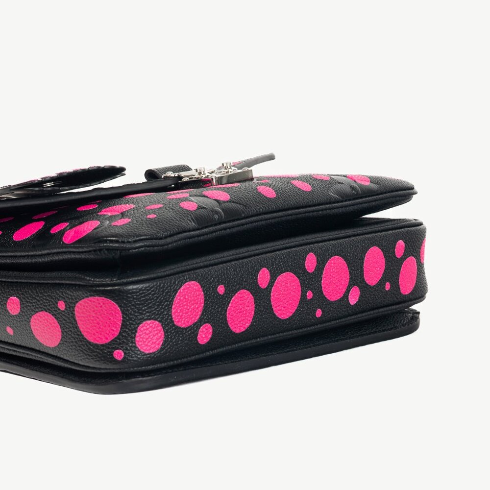 Louis Vuitton x Yayoi Kusama Pochette Metis MM Black & Fuchsia Satchel - Picture 5 of 16